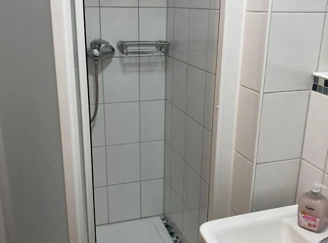 Schoene Zweiraumwohnung In Apartamento Cottbus